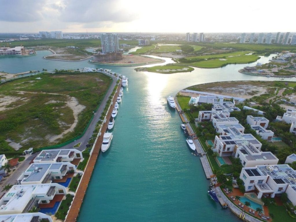 Residencias Canales Puerto Cancun