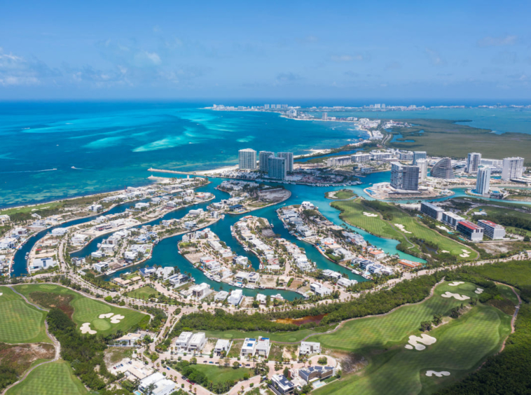 Terrenos en venta en Puerto Cancún, Preferred Luxury Real Estate